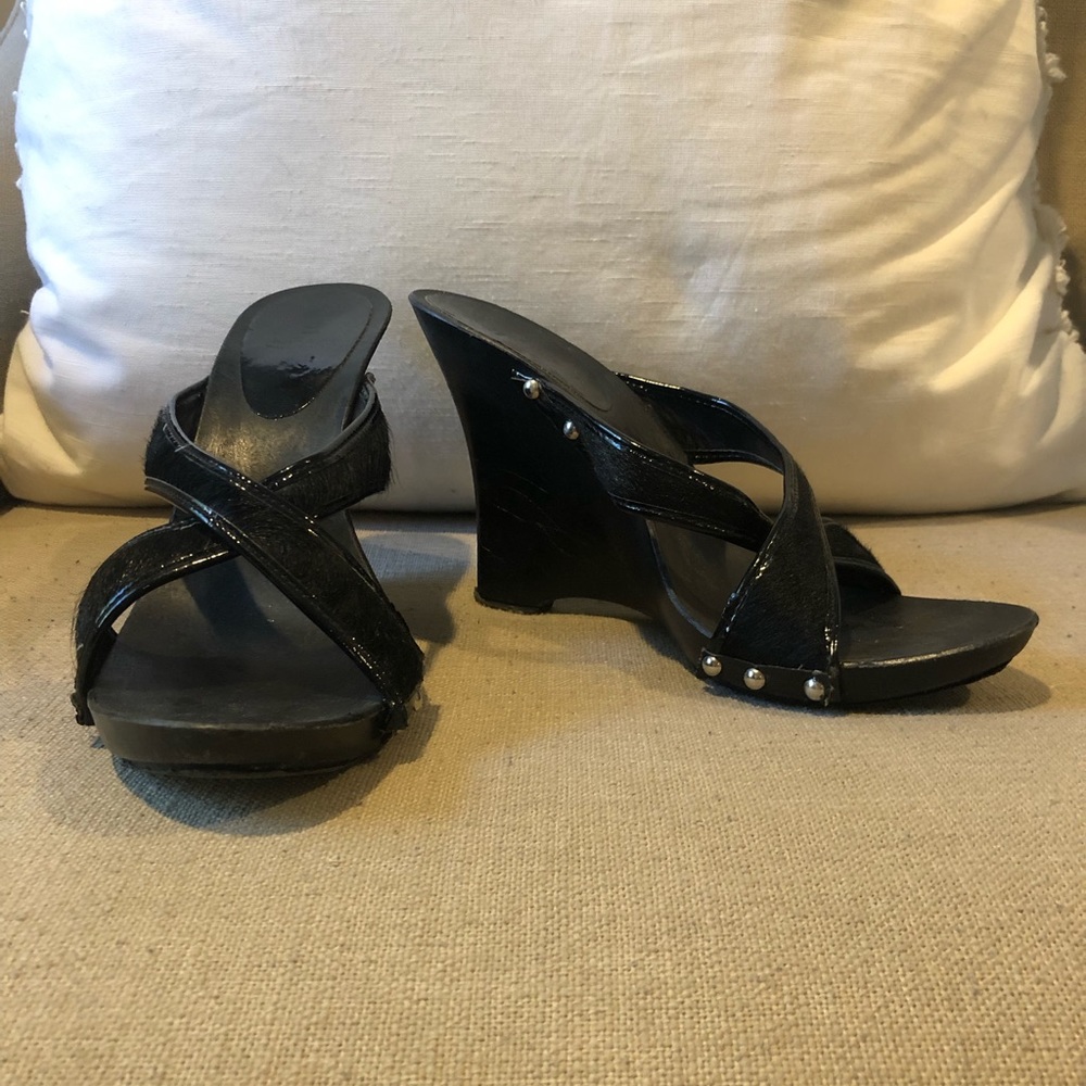 Baker’s Black Wedge Heels